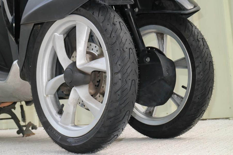 2018 YAMAHA TRICITY PIRELLI ANGEL SCOOTER