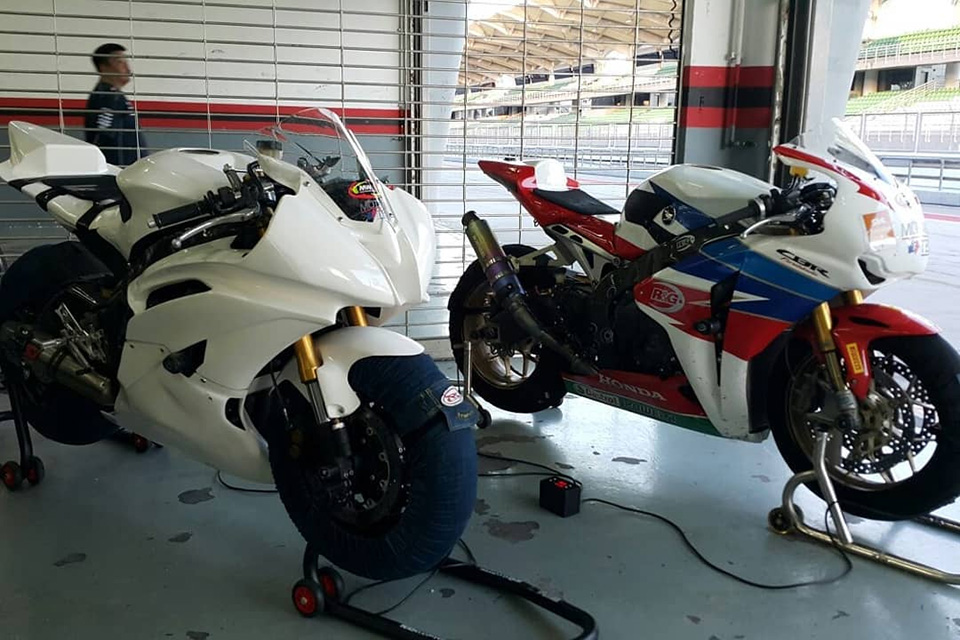 2018 sepang track day motard tech