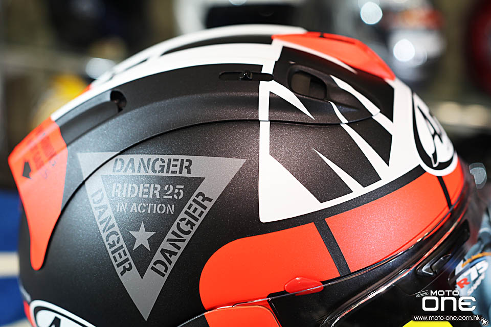 2018 Arai RX-7X MAVERICK GP2