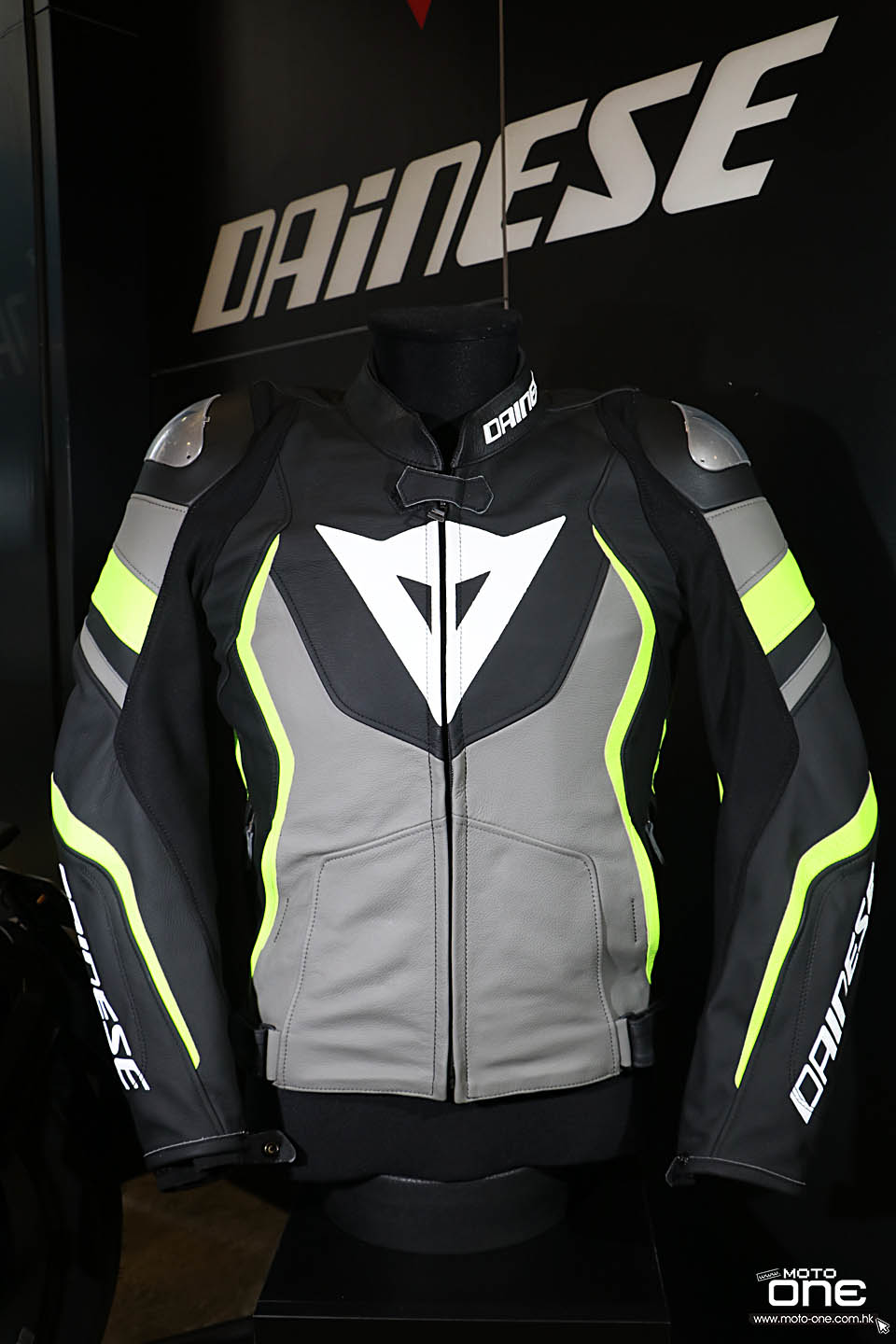 2018 DAINESE AVRO 4 Super Speed 3 LEATHER JACKET