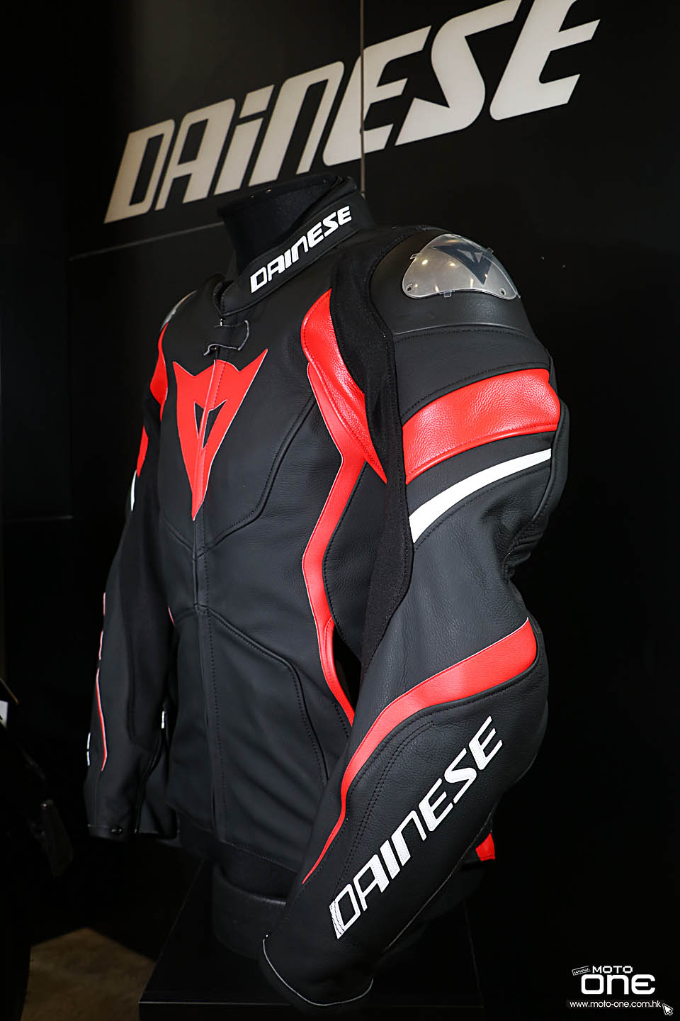 2018 DAINESE AVRO 4 Super Speed 3 LEATHER JACKET