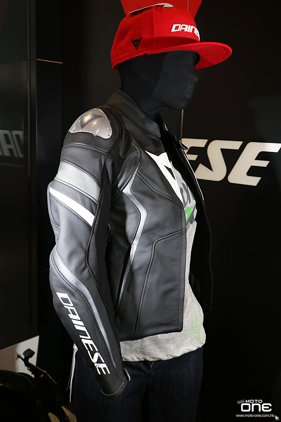 2018 DAINESE AVRO 4 Super Speed 3 LEATHER JACKET