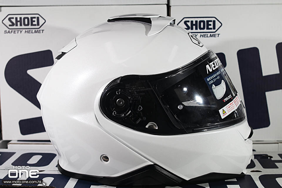 2018 SHOEI NEOTEC 2 HELMET