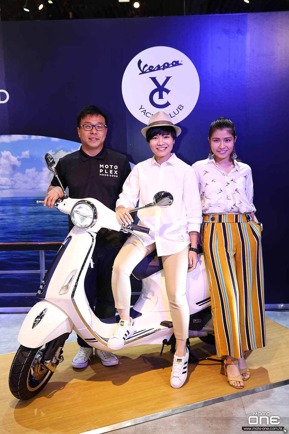 2019 VESPA GTS300 & PRIMAVERA 150 YACHT CLUB