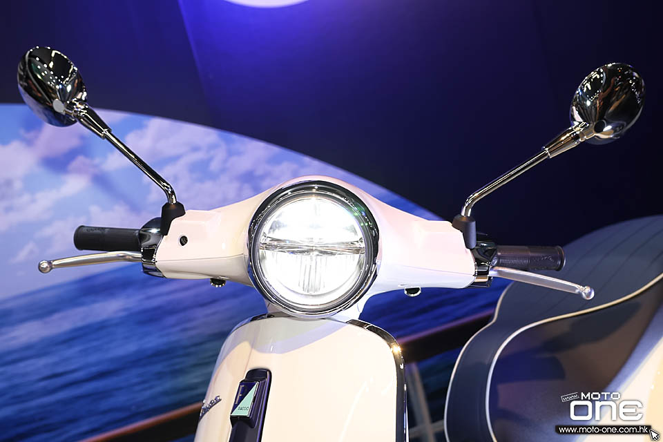 2019 VESPA GTS300 & PRIMAVERA 150 YACHT CLUB