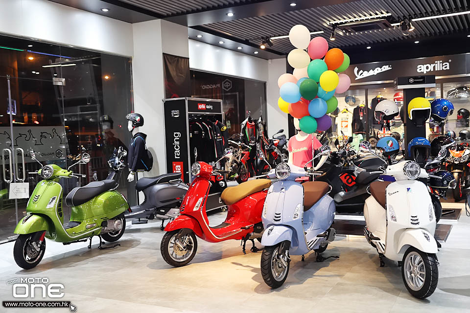 2019 VESPA GTS300 & PRIMAVERA 150 YACHT CLUB