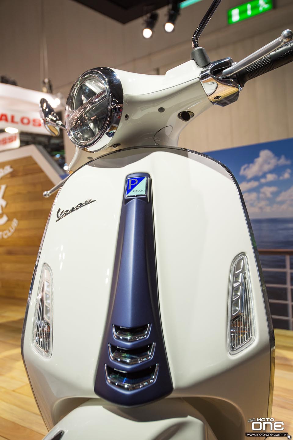 2019 Vespa Primavera 150 Yatch Club 50th Anniversary