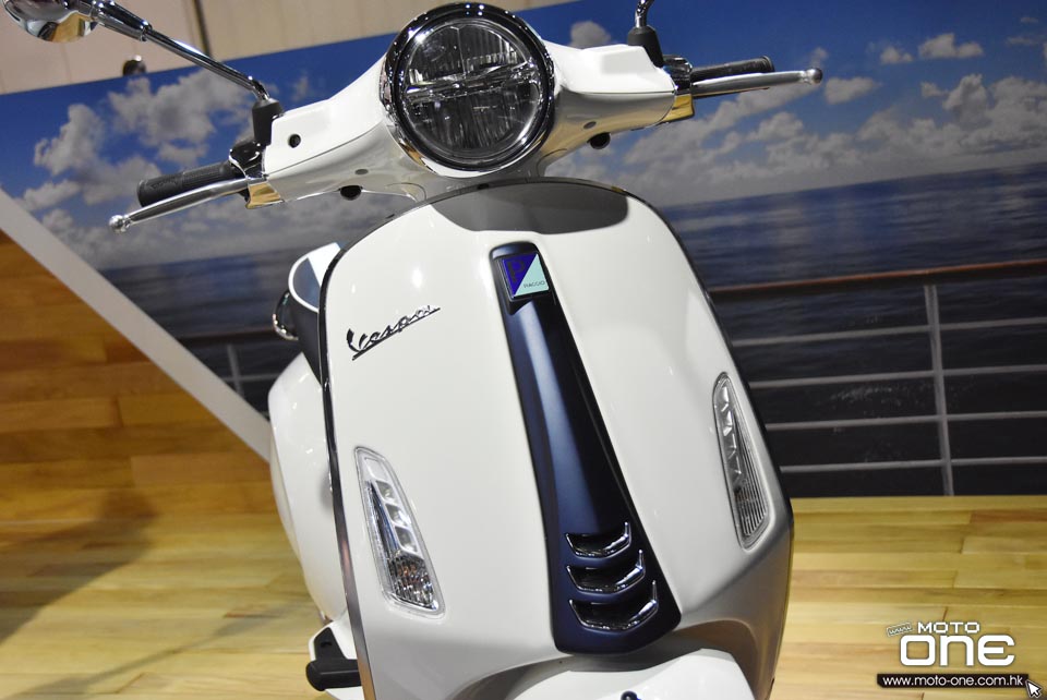 2019 Vespa Primavera 150 Yatch Club 50th Anniversary