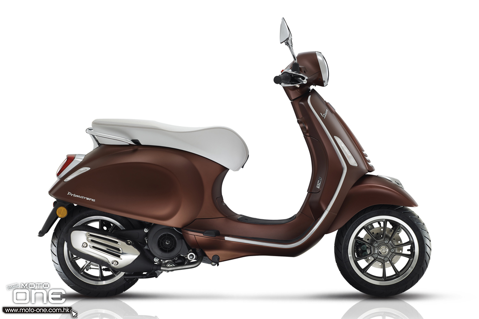 2019 Vespa Primavera 150 Yatch Club 50th Anniversary