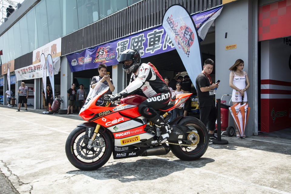 2018 CER DUCATI HK ZIC