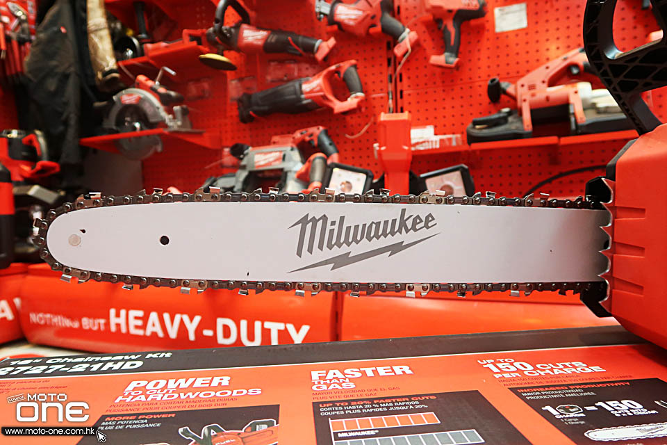 2018 MILWAUKEE M18 CHAINSAW