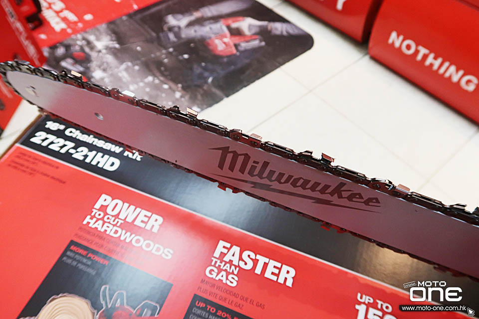 2018 MILWAUKEE M18 CHAINSAW