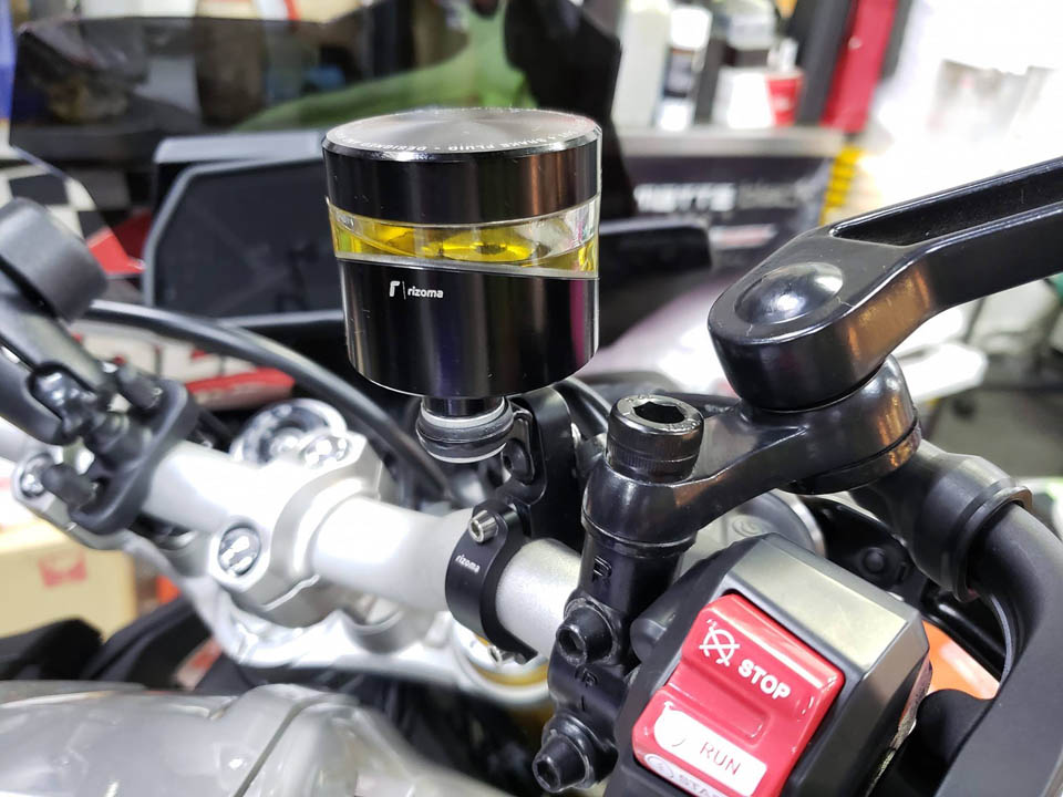 2018 SILVER STAR YAMAHA MT10 SP