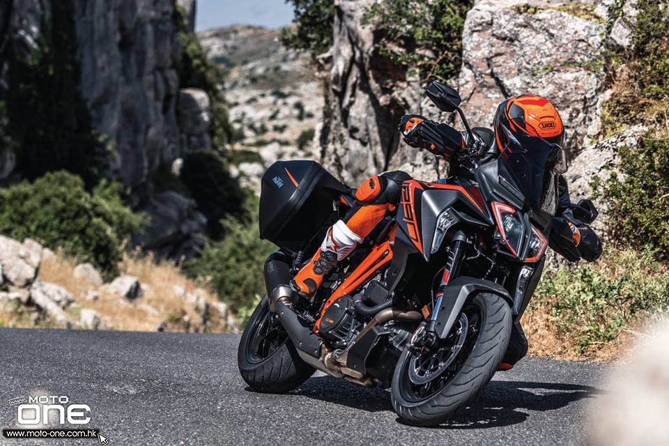 2019 KTM 1290 Super Duke GT