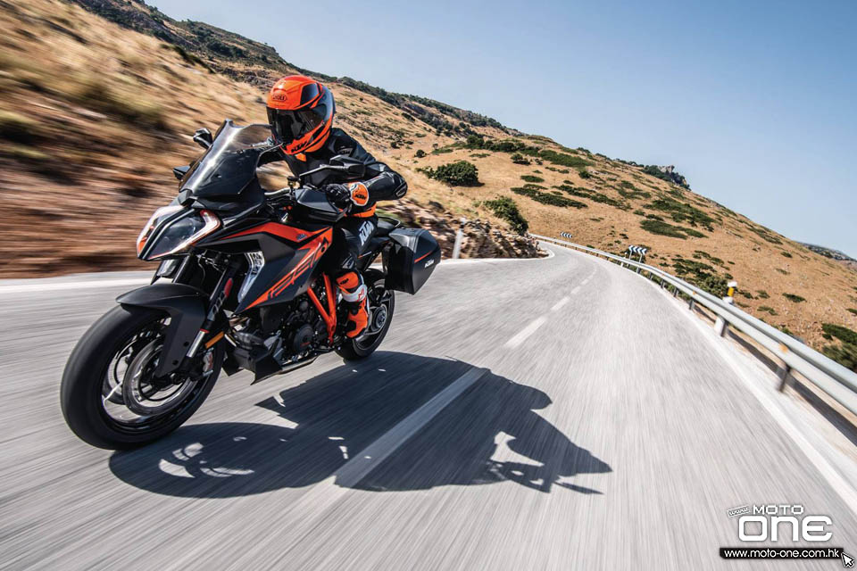 2019 KTM 1290 Super Duke GT