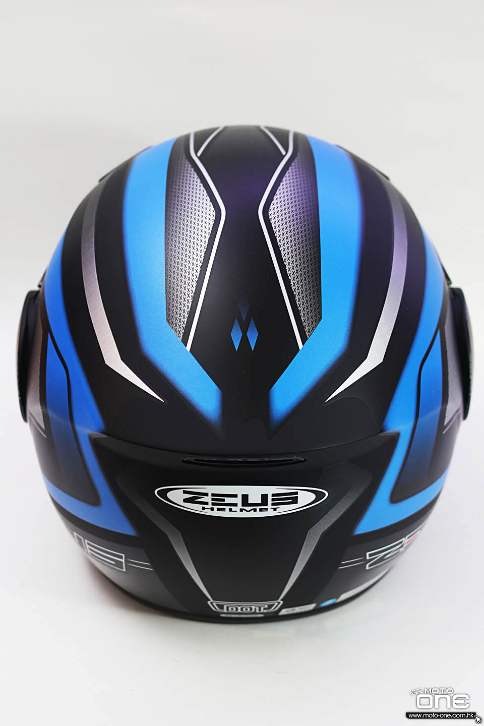 2018 ZEUS ZS-3300 helmet