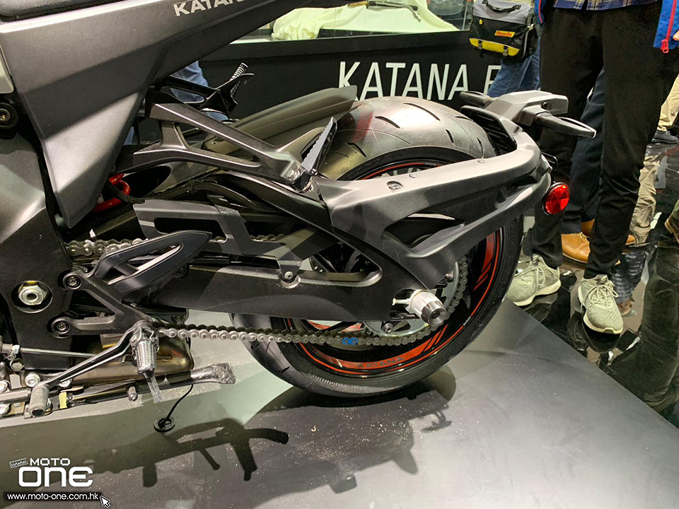 2018_suzuki katana