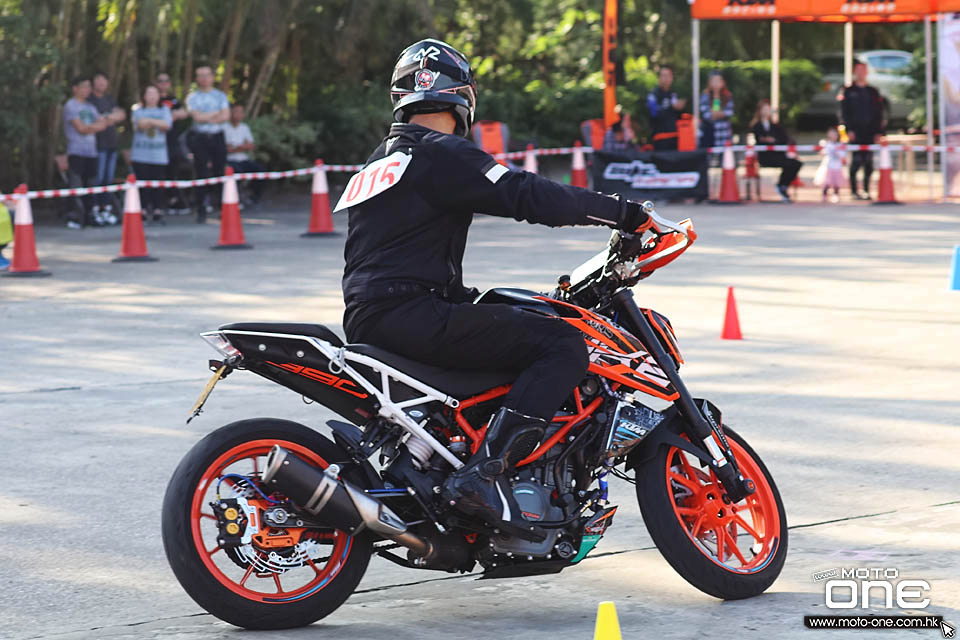 2018 KTM DUKEHANA