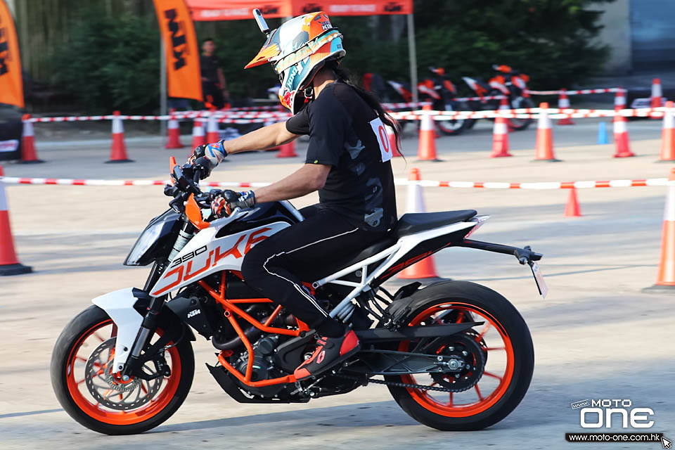 2018 KTM DUKEHANA