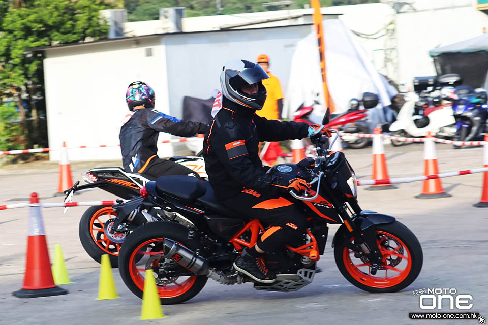 2018 KTM DUKEHANA