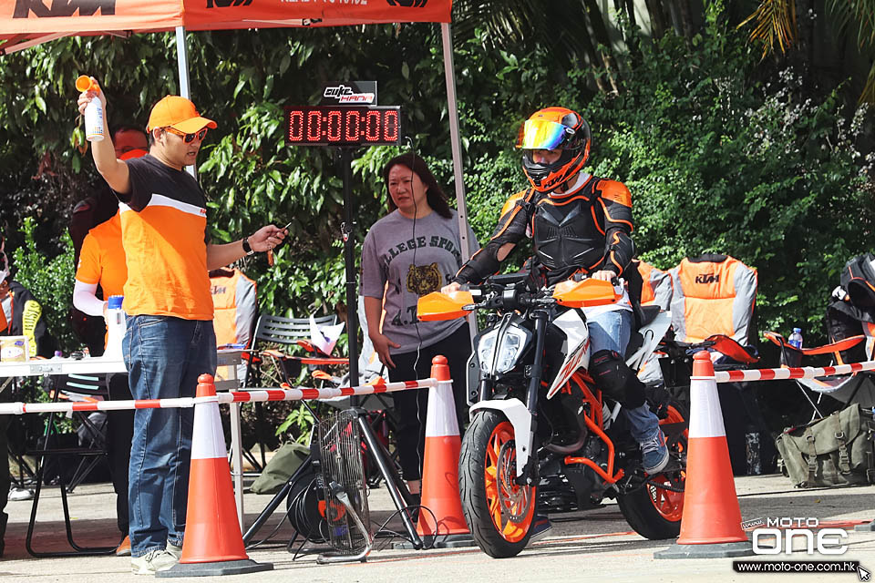 2018 KTM DUKEHANA