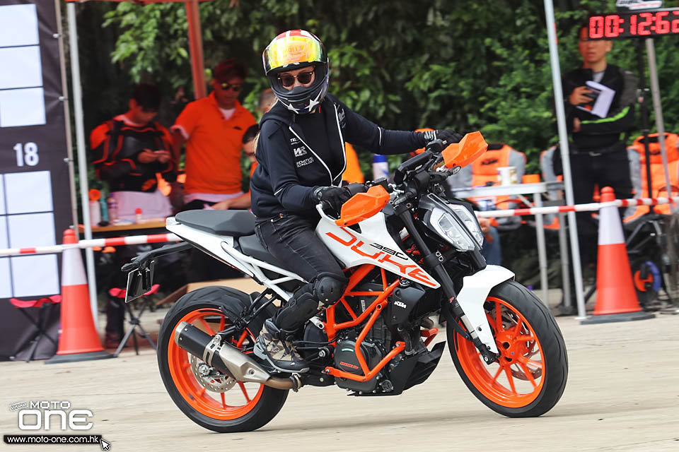 2018 KTM DUKEHANA