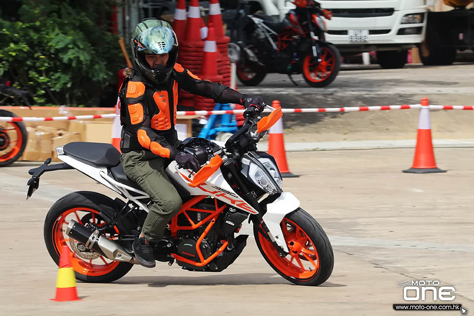 2018 KTM DUKEHANA