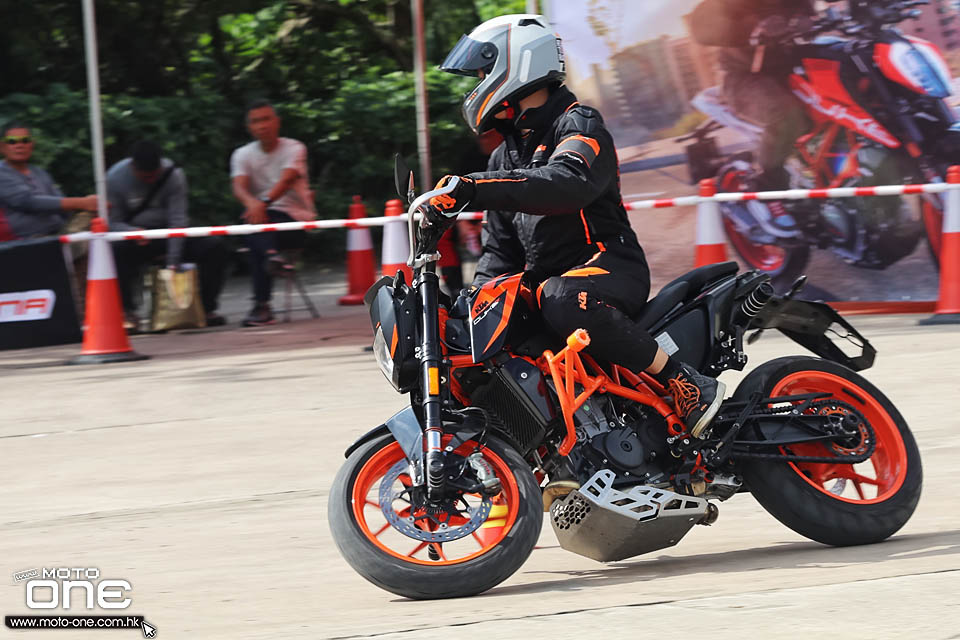 2018 KTM DUKEHANA