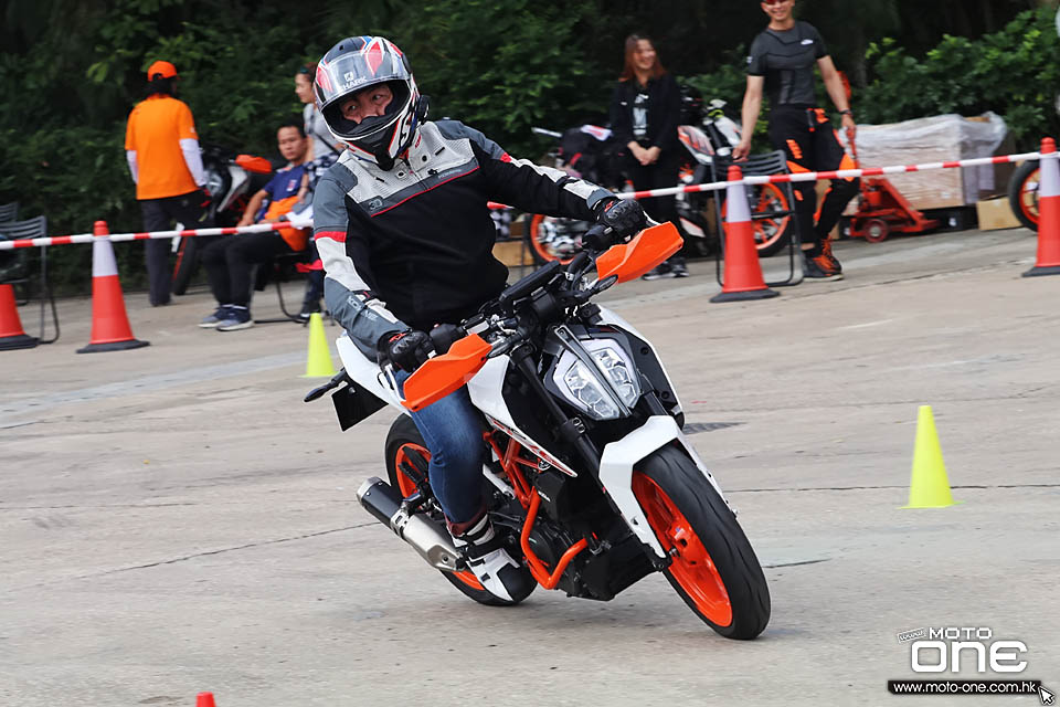 2018 KTM DUKEHANA