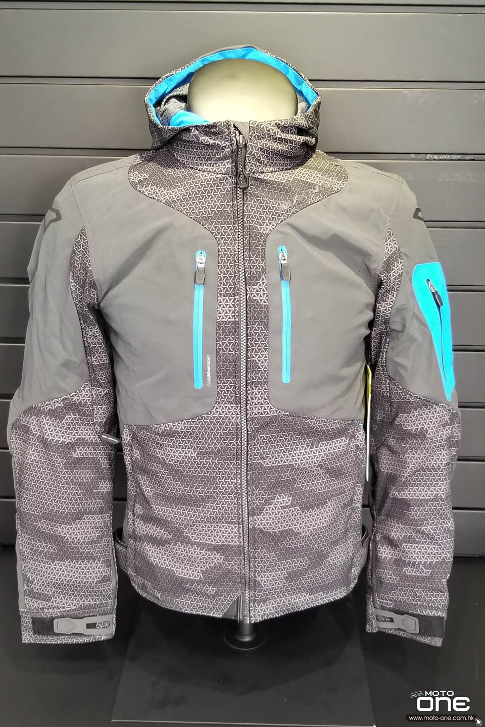 2018 MACNA AYTEE Night Eye JACKET