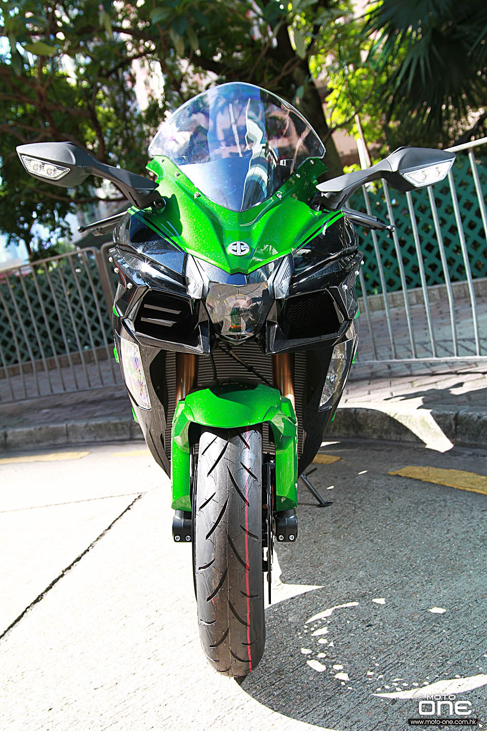 2019 KAWASAKI NINJA H2 SX SE