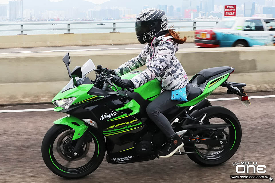 2018 KAWSAKI NINJA400 LADY RIDER