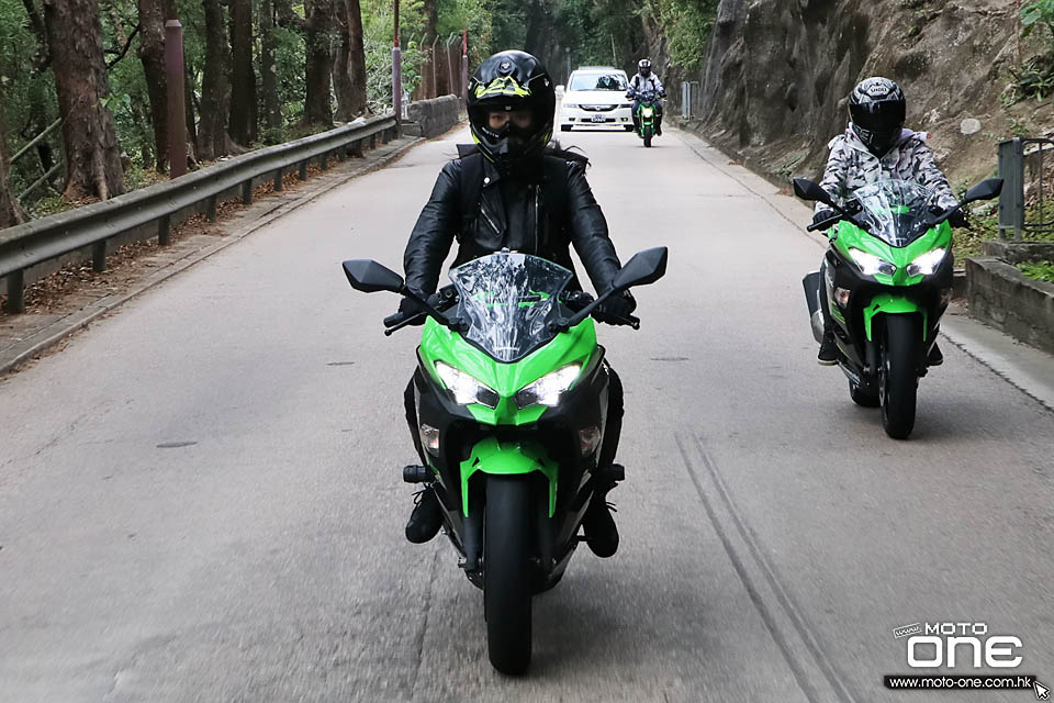 2018 KAWSAKI NINJA400 LADY RIDER