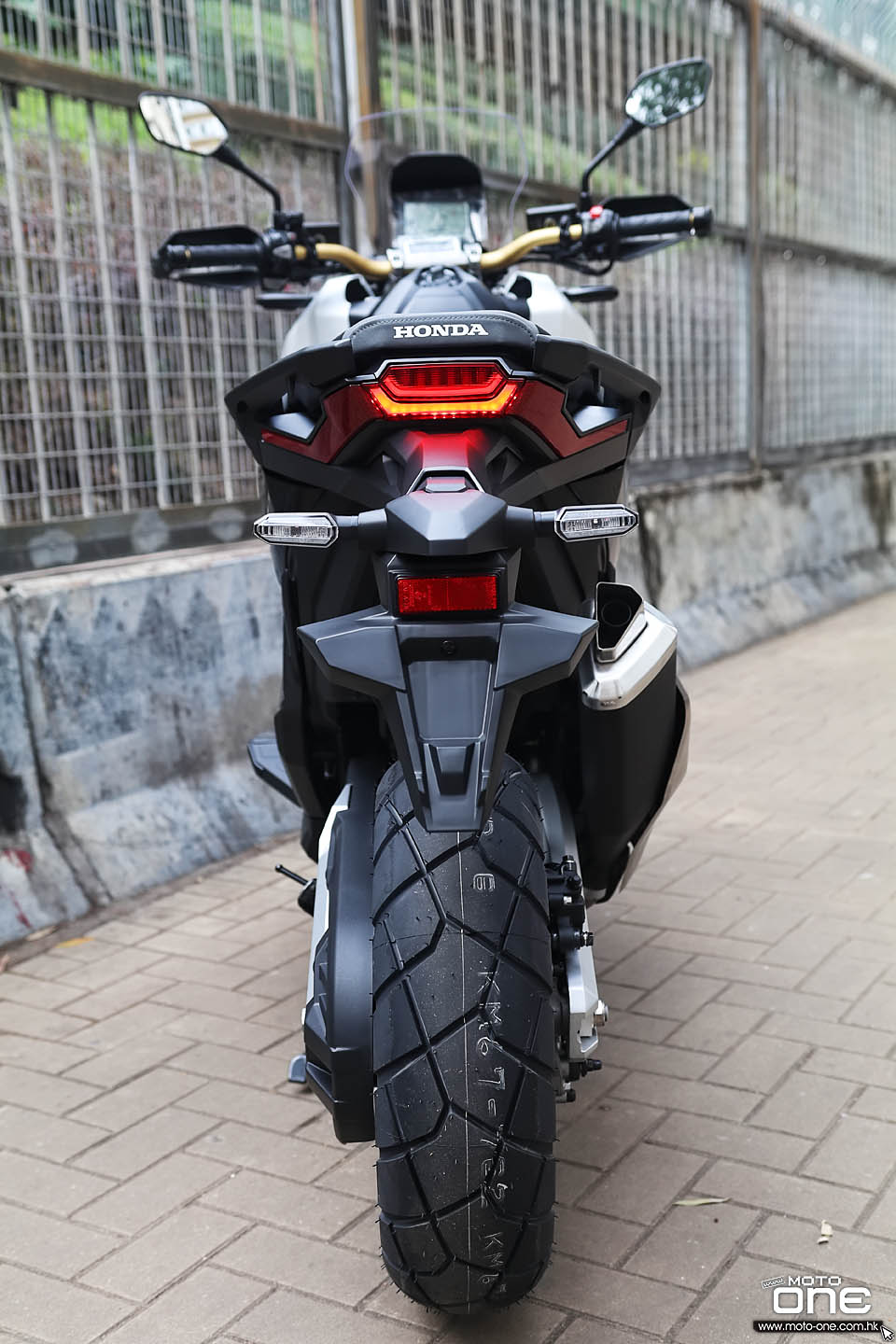 2019 HONDA X-ADV