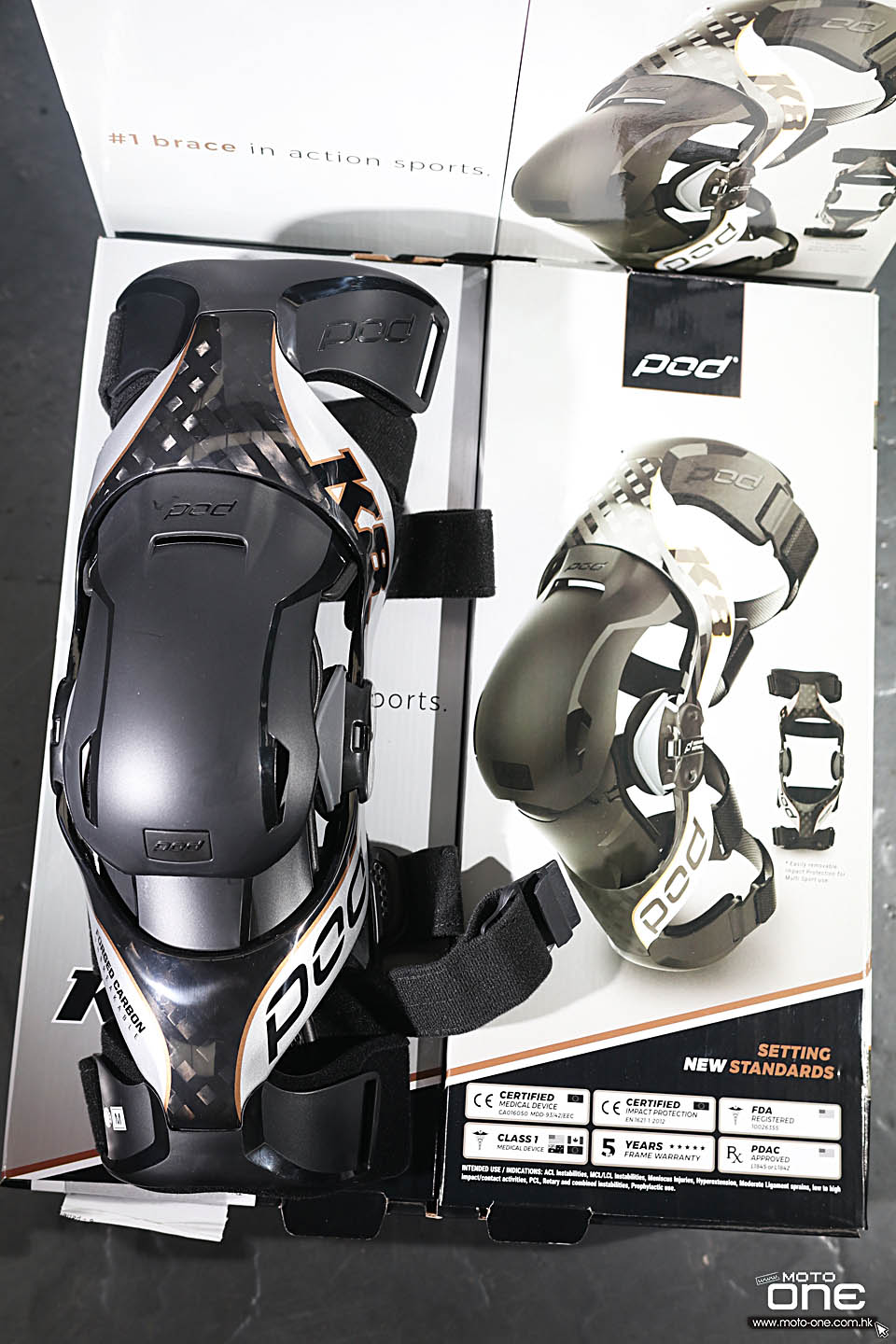 2019 POD K8 KNEE BRACE FORGED CARBON