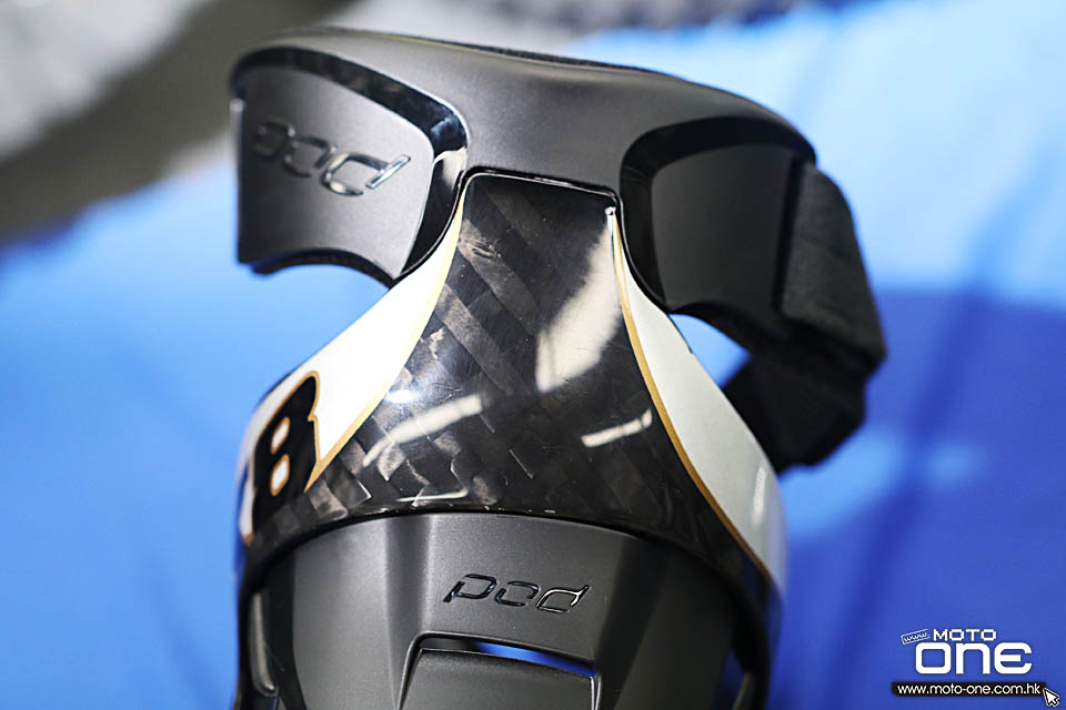 2019 POD K8 KNEE BRACE FORGED CARBON