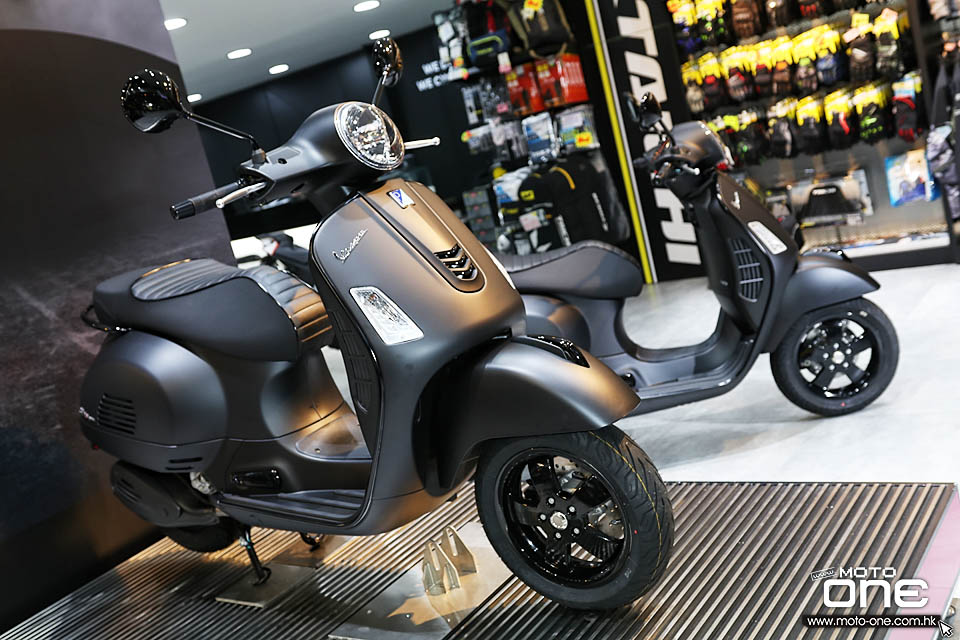 2019 VESPA GTS300 NOTTE