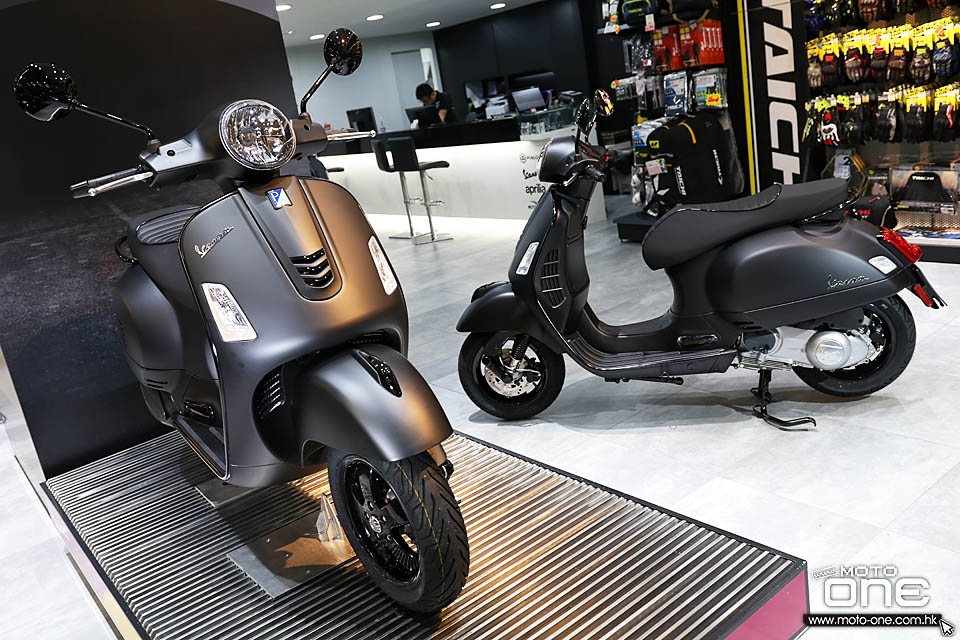 2019 VESPA GTS300 NOTTE