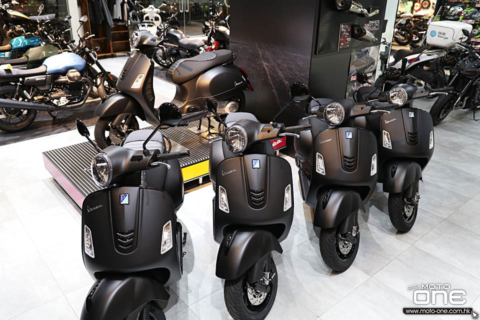 2019 VESPA GTS300 NOTTE