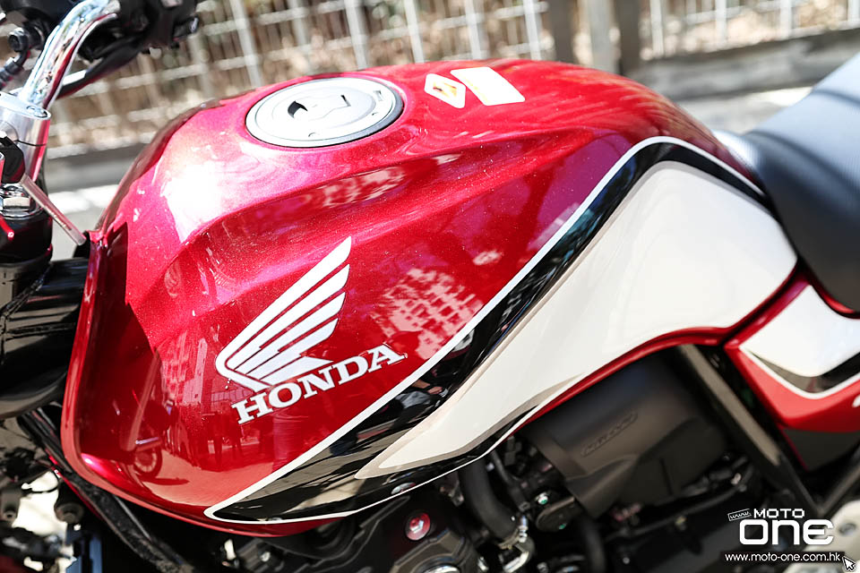 2019 HONDA CB400SF