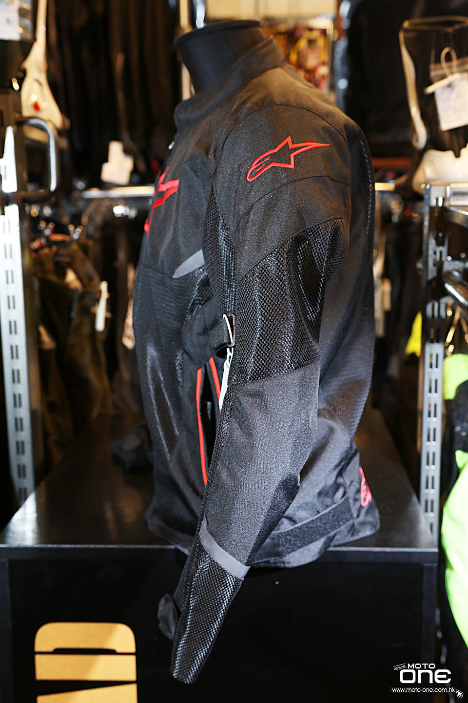 2019 ALPINESTARS AXEL AIR