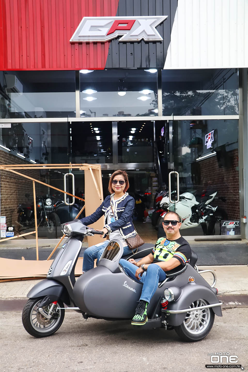 2019 HENRY OPENBOX VESPA SIDECAR