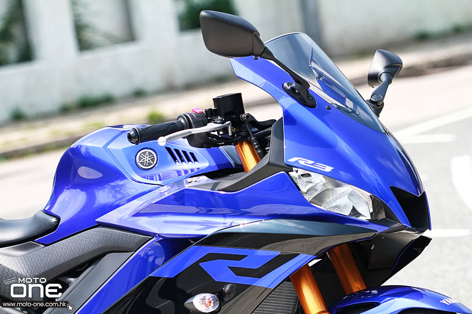 2019 YAMAHA YZF R3 TEST