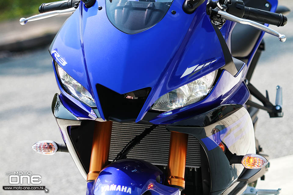 2019 YAMAHA YZF R3 TEST