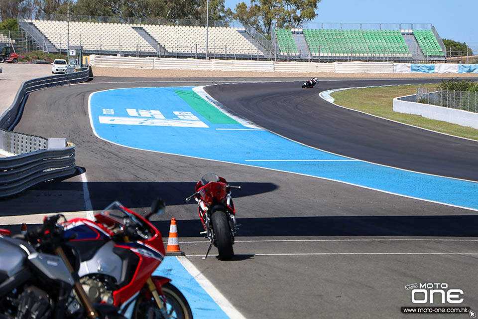 2019 bridgestone Battlax Hypersport s22