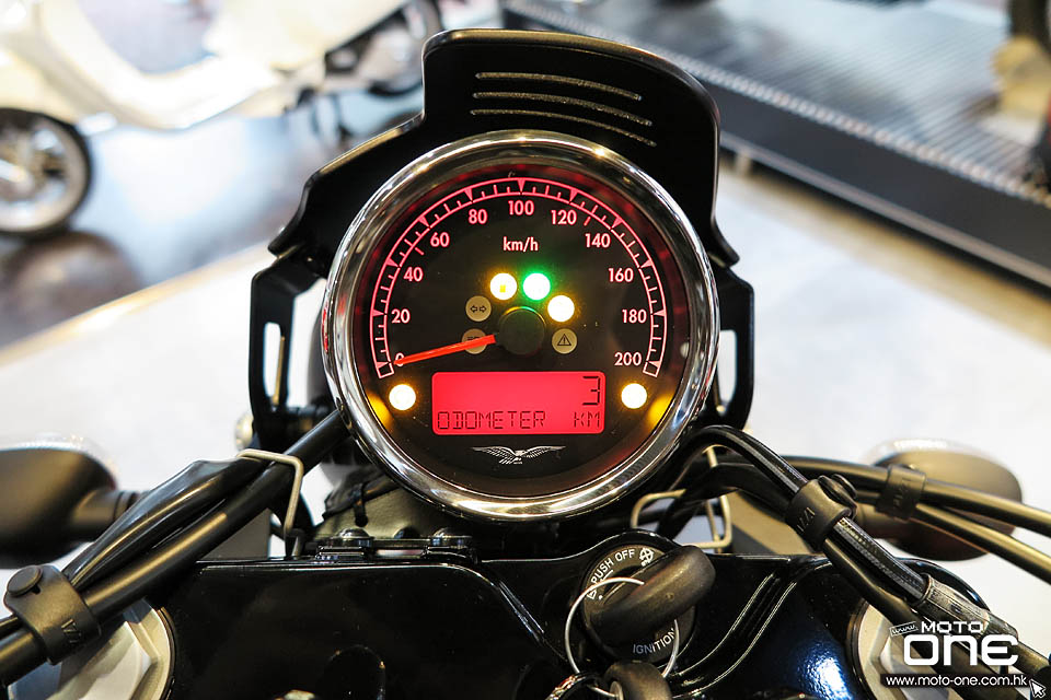 2019 MOTO GUZZI V9 BOBBER SPORT