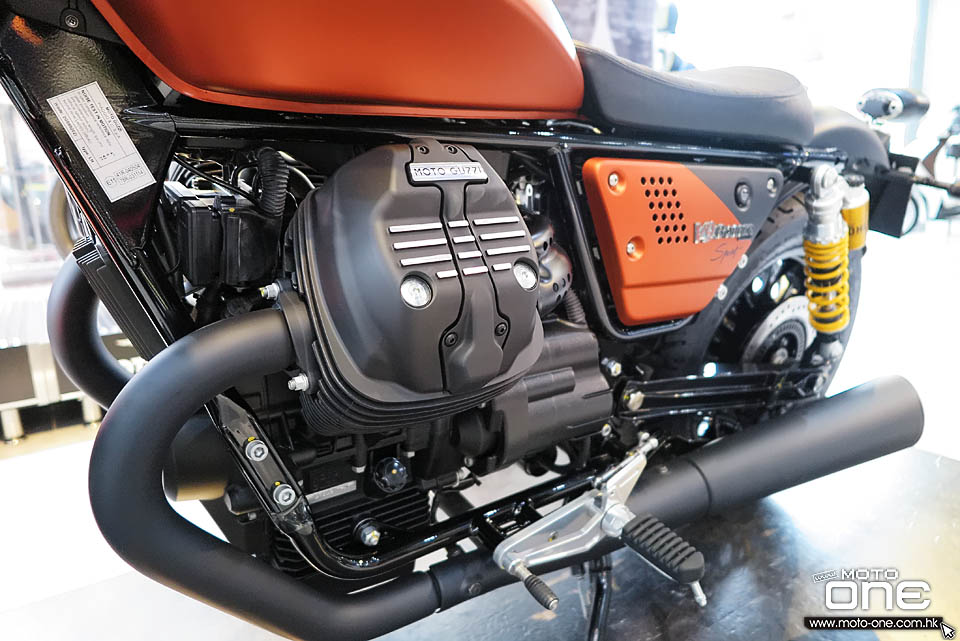2019 MOTO GUZZI V9 BOBBER SPORT