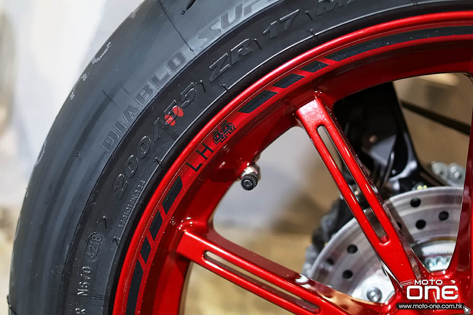 2019 MV Agusta Brutale 800 RR LH44