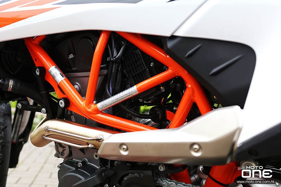 2019 KTM 690 SMC-R