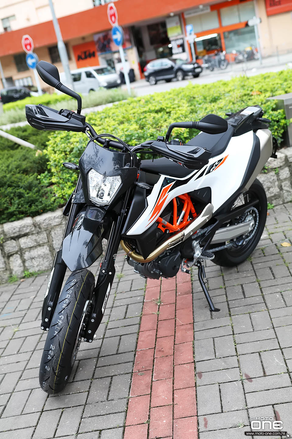 2019 KTM 690 SMC-R